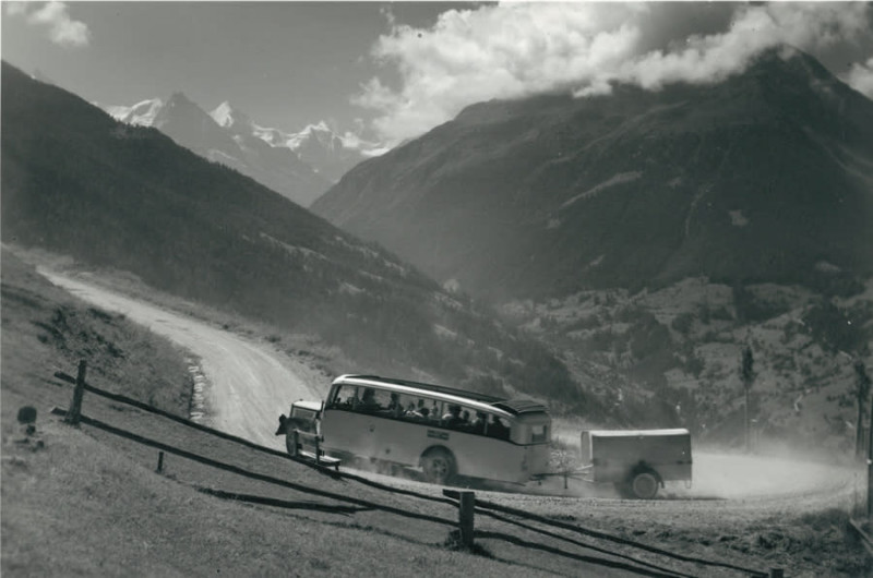 Bus postal