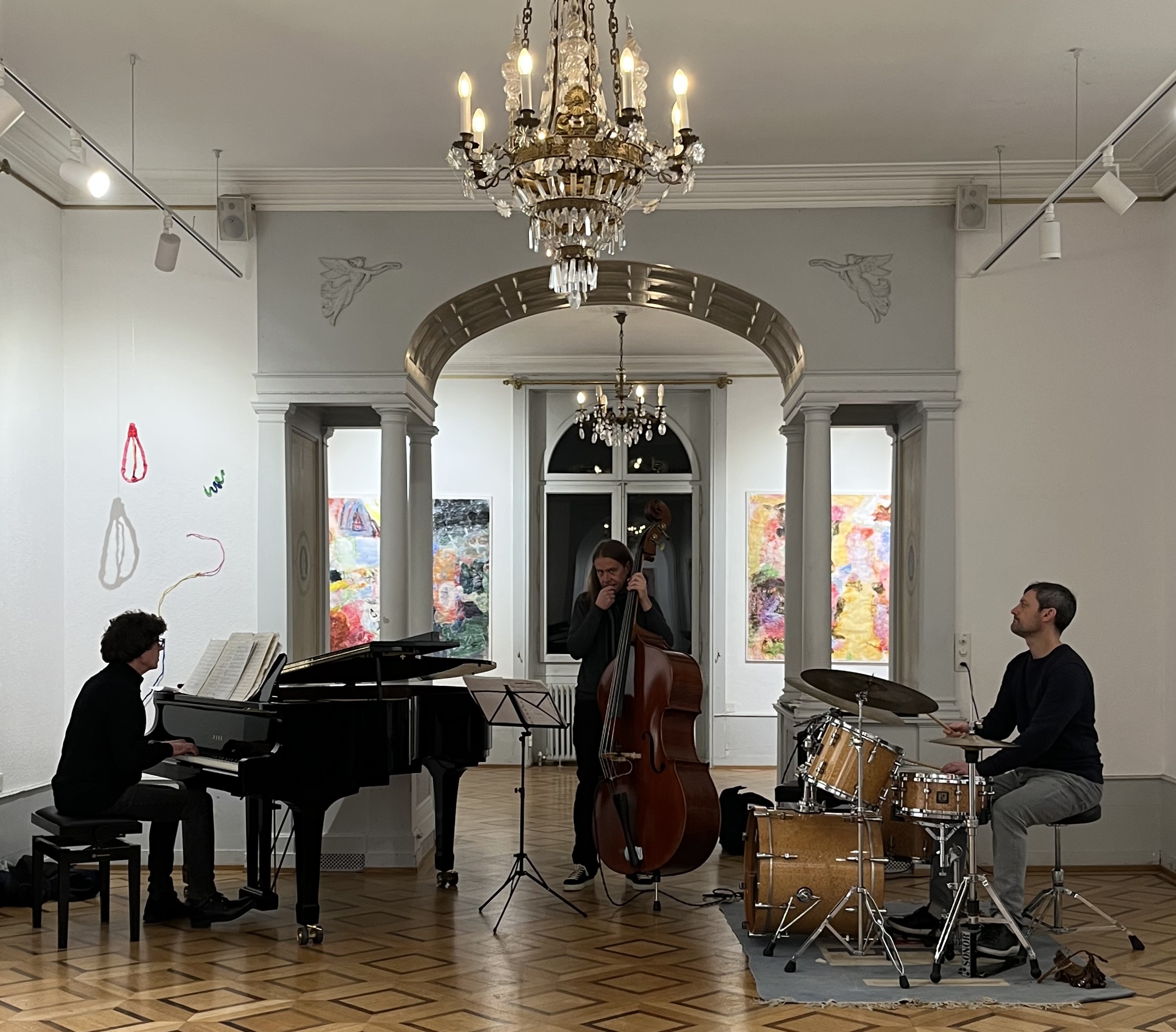 7-bastet-emery-flu-ckiger-10216221