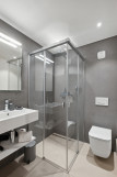 R15 bath room 1