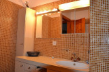 Salle de bain (2) Salle de bain (2)