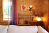 17. Salon