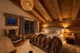 Chambre alpine, nuit chaleureuse
