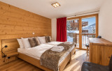 Chambre de chalet, lumière et neige Chambre de chalet, lumière et neige