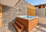R17_jacuzzi_ouvert_1280x900