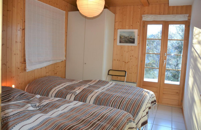 Chambre à deux lits rez-inf Chambre à deux lits rez-inf