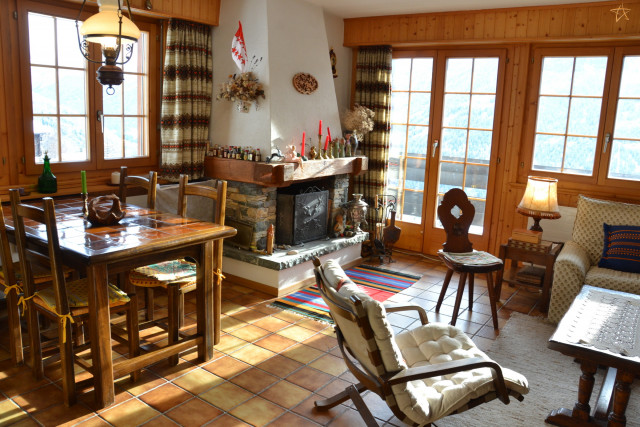 Séjour - cheminée Séjour - cheminée