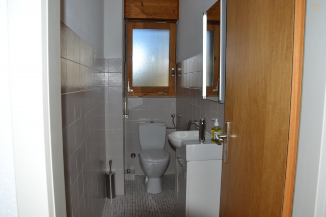 WC WC
