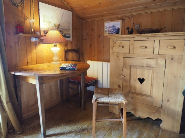 bureau bureau