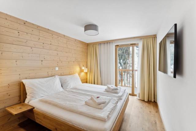R16 bedroom 2 R16 bedroom 2