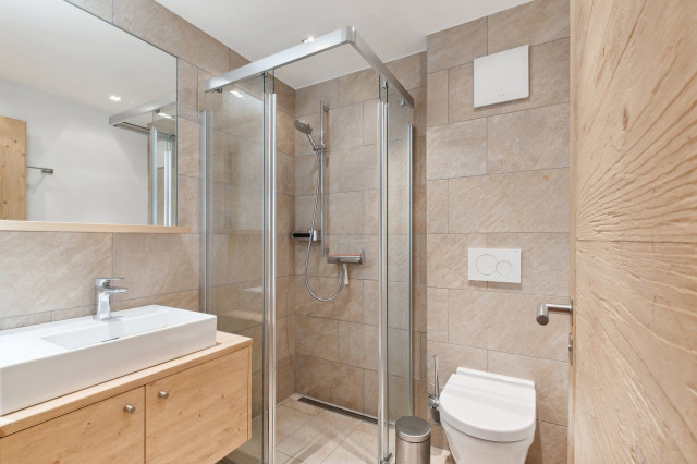 LW5 bathroom master bed room LW5 bathroom master bed room