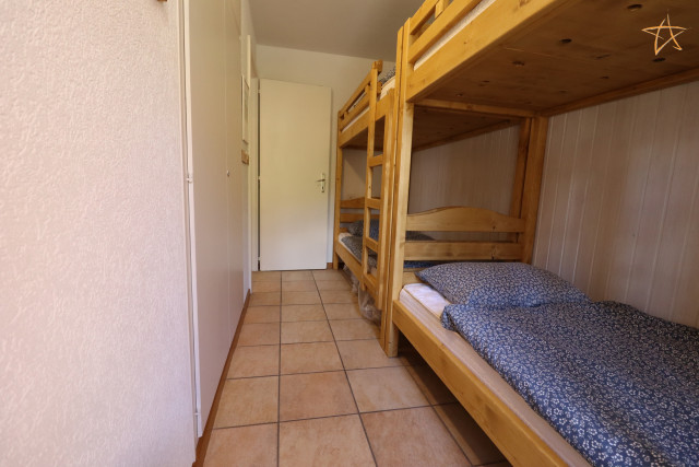 18. Chambre lits superposés