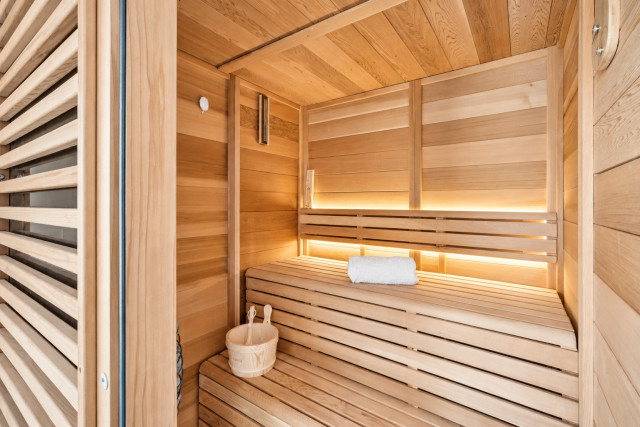 Sauna de chalet, lumière douce Sauna de chalet, lumière douce