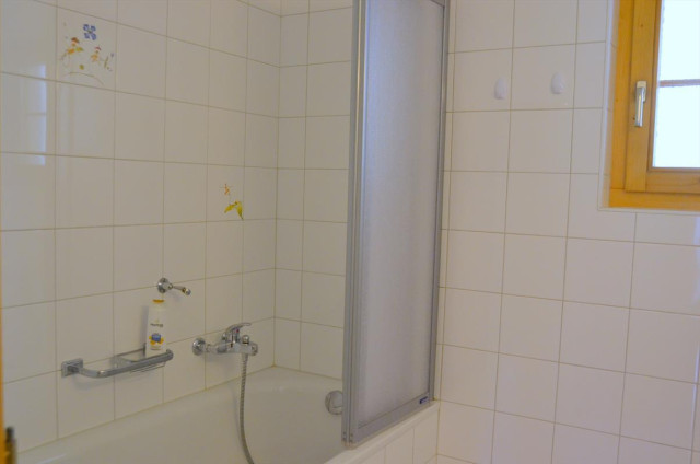salle de bains/baignoire salle de bains/baignoire