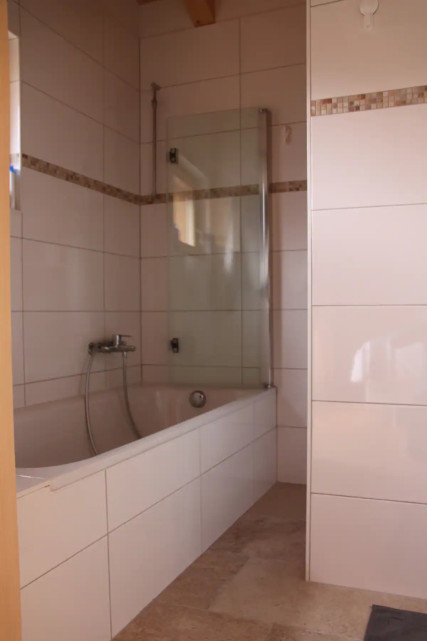 Salle de bain avec baignoire Salle de bain avec baignoire