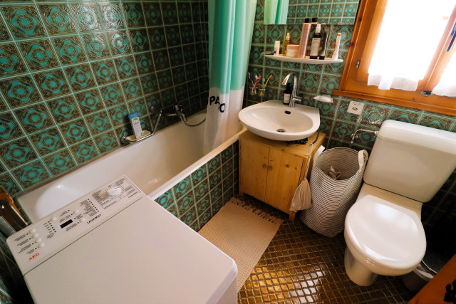 salle de bain avec baignoire salle de bain avec baignoire