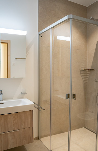 appartement-75-guerneres-salle-de-douche-10125373