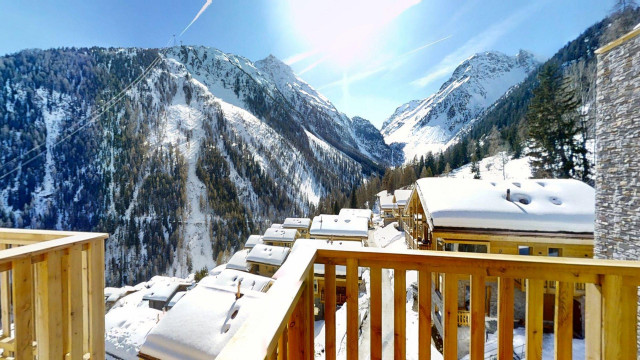 guerneres-appartement-100-balcon-balcony-10124950 guerneres-appartement-100-balcon-balcony-10124950