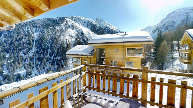 guerneres-chalet-b4-balcon-balcony-10125019 guerneres-chalet-b4-balcon-balcony-10125019