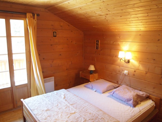 pb054320-6638260