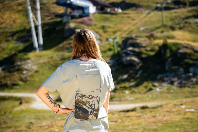 sam-2026-juillet-merch-09656-xlarge-10578807