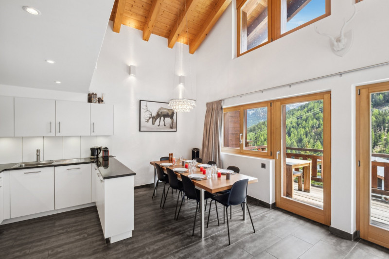 backbone_544837-A_022_WEB backbone_544837-A_022_WEB