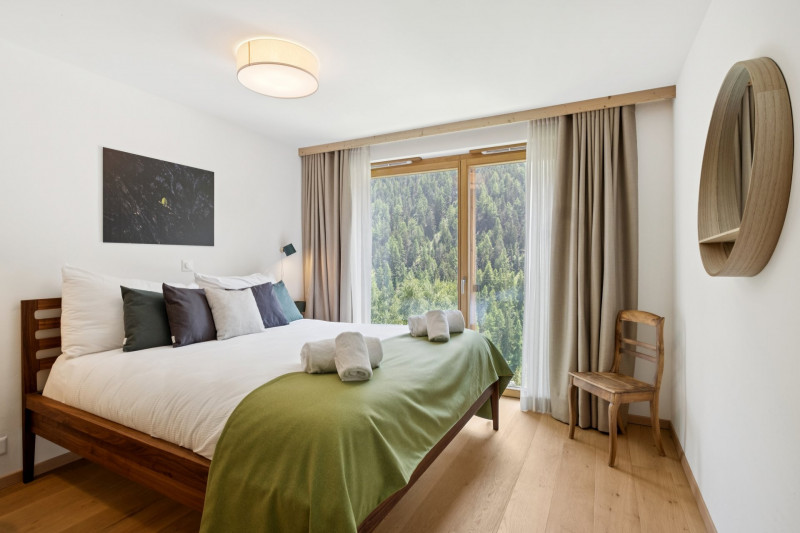 backbone_551336-A_028_WEB backbone_551336-A_028_WEB